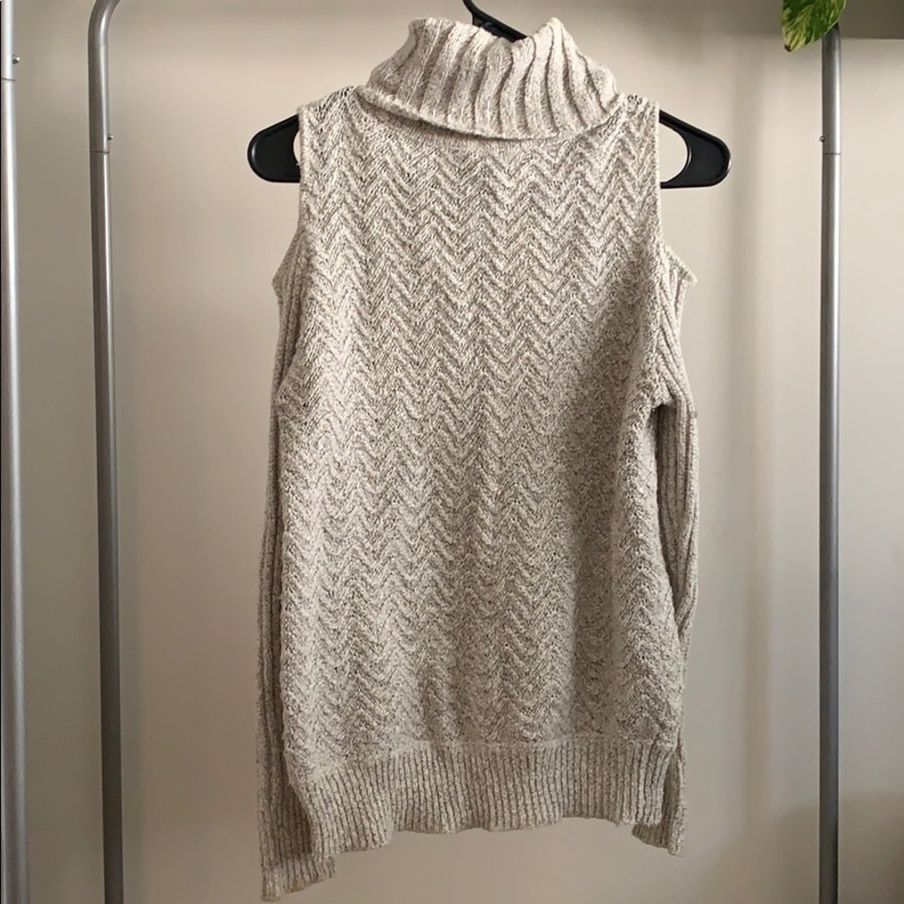 Cream & grey shoulderless turtleneck